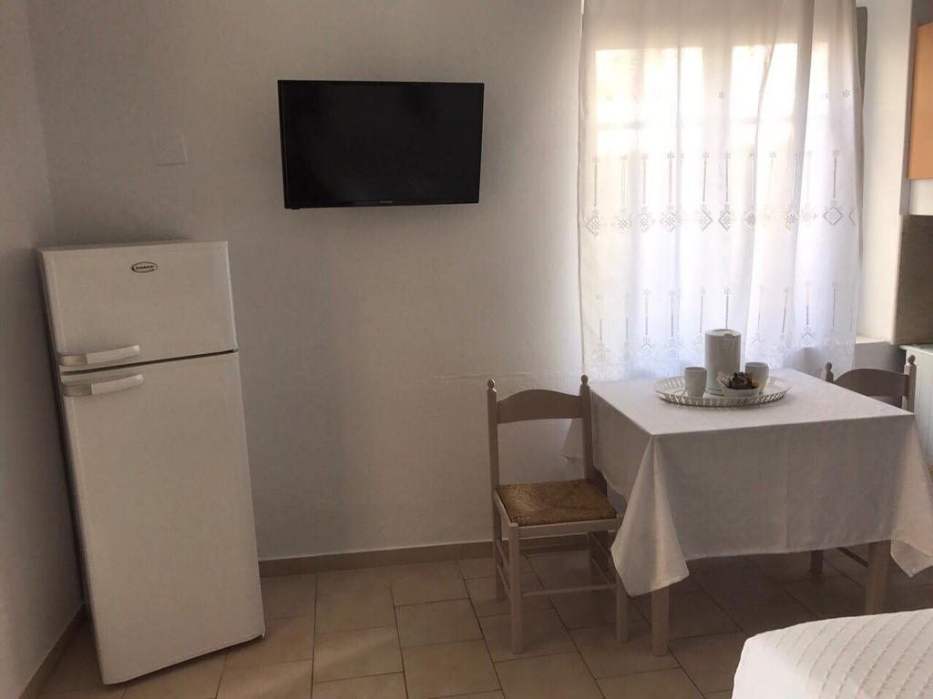 Milos Apartments Adamantas  Exterior photo